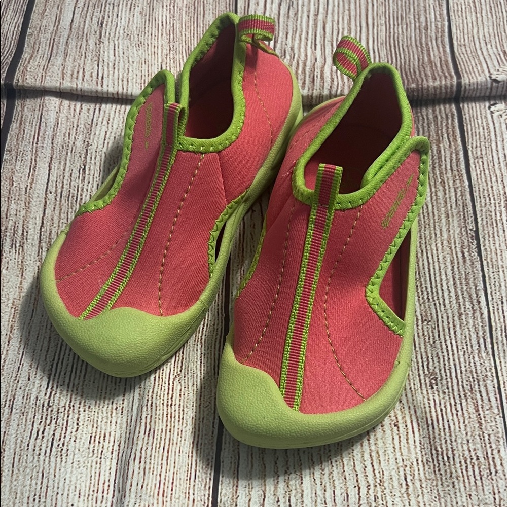 Speedo Kids Coral and Lime Water Shoes 9/10